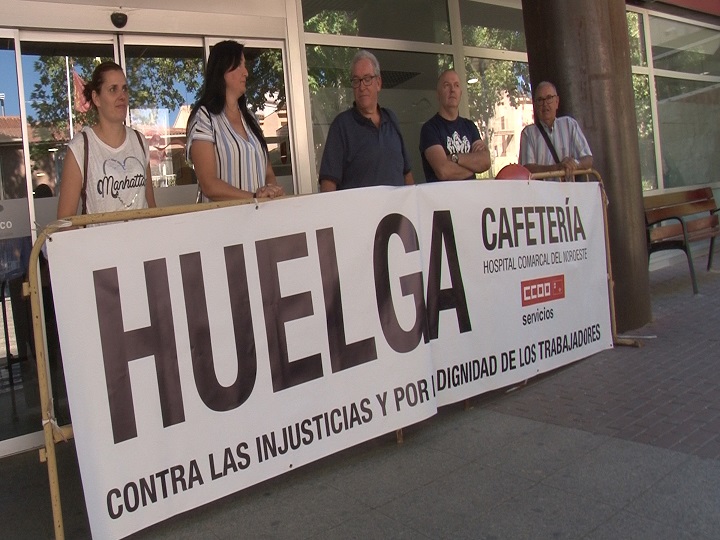 Los trabajadores de la cafetería del Hospital Comarcal del Noroeste inician una huelga indefinida