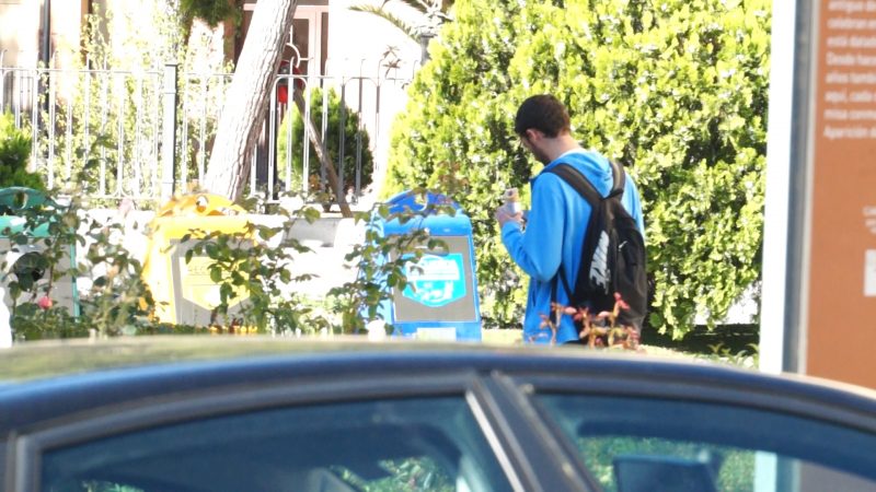 Los jóvenes españoles pasan más horas frente al teléfono que en el colegio