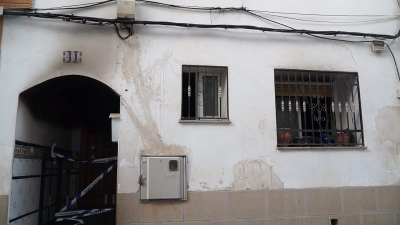 Una vecina de Cehegín sufre quemaduras leves en el incendio de una vivienda