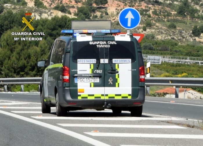 La Guardia Civil investiga a un conductor kamikaze que provocó un accidente en la Autovía del Noroeste