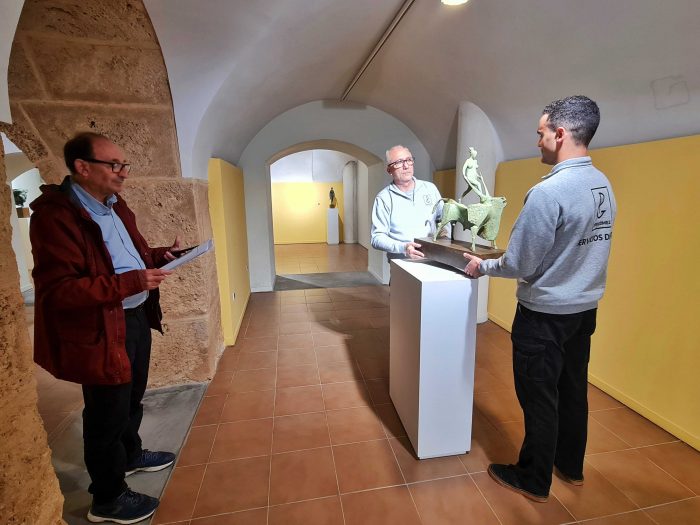 El Conjunto Monumental de San Juan de Dios en Murcia acoge una exposición con esculturas del Museo José Carrilero