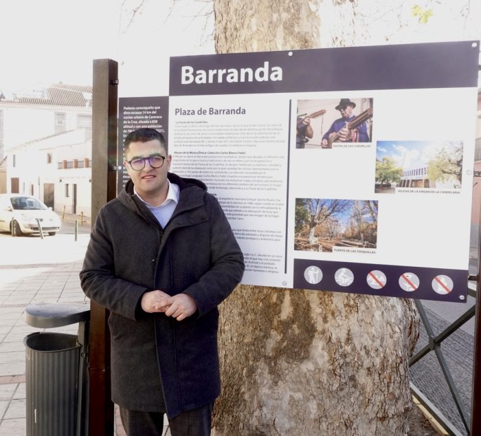 El Ayuntamiento de Caravaca renueva los paneles de información turística